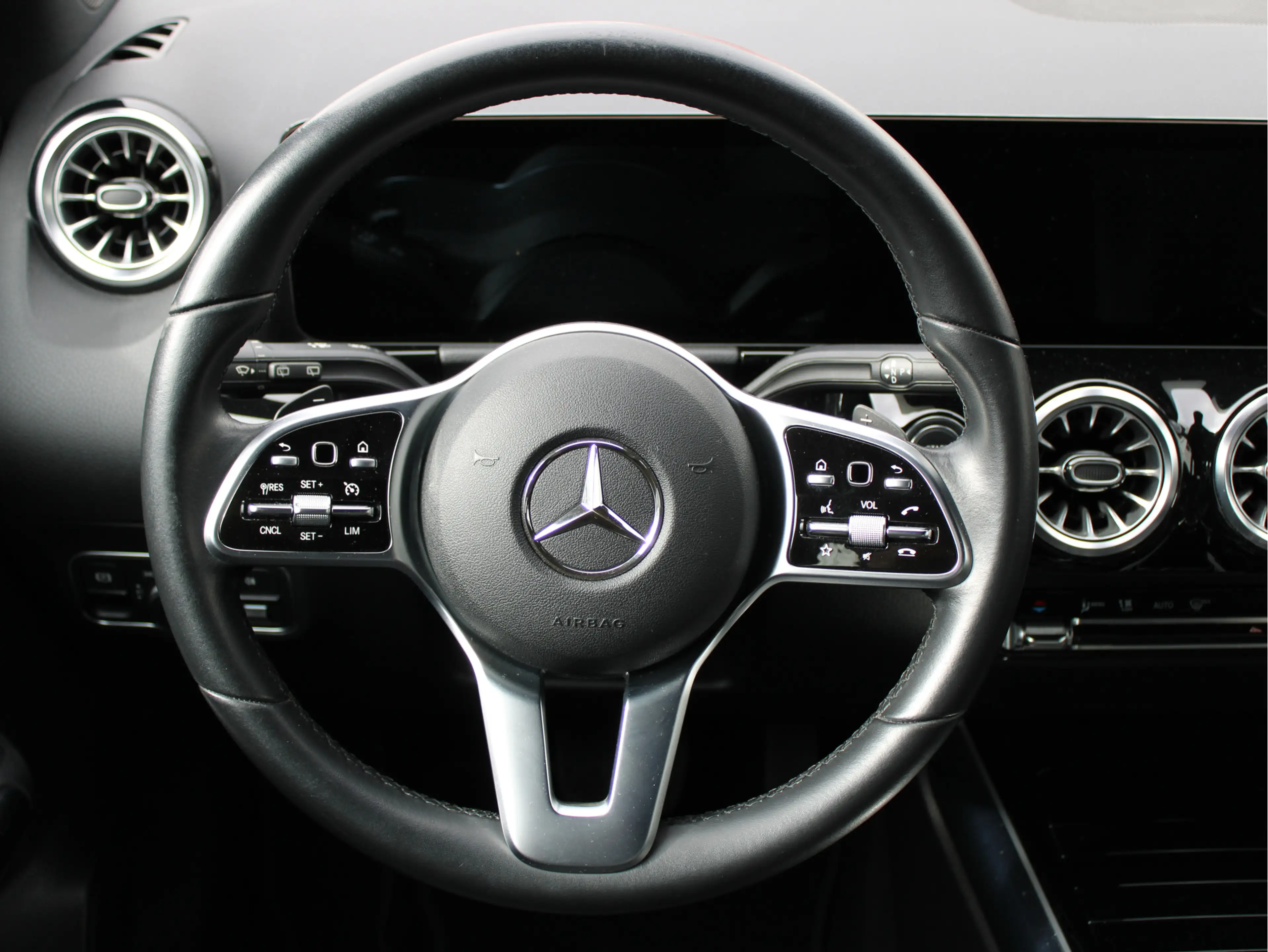 Mercedes-Benz EQA 250 Business Solution Luxury 67 kWh SOH96,5%/ 1e Eig/C — photo 13