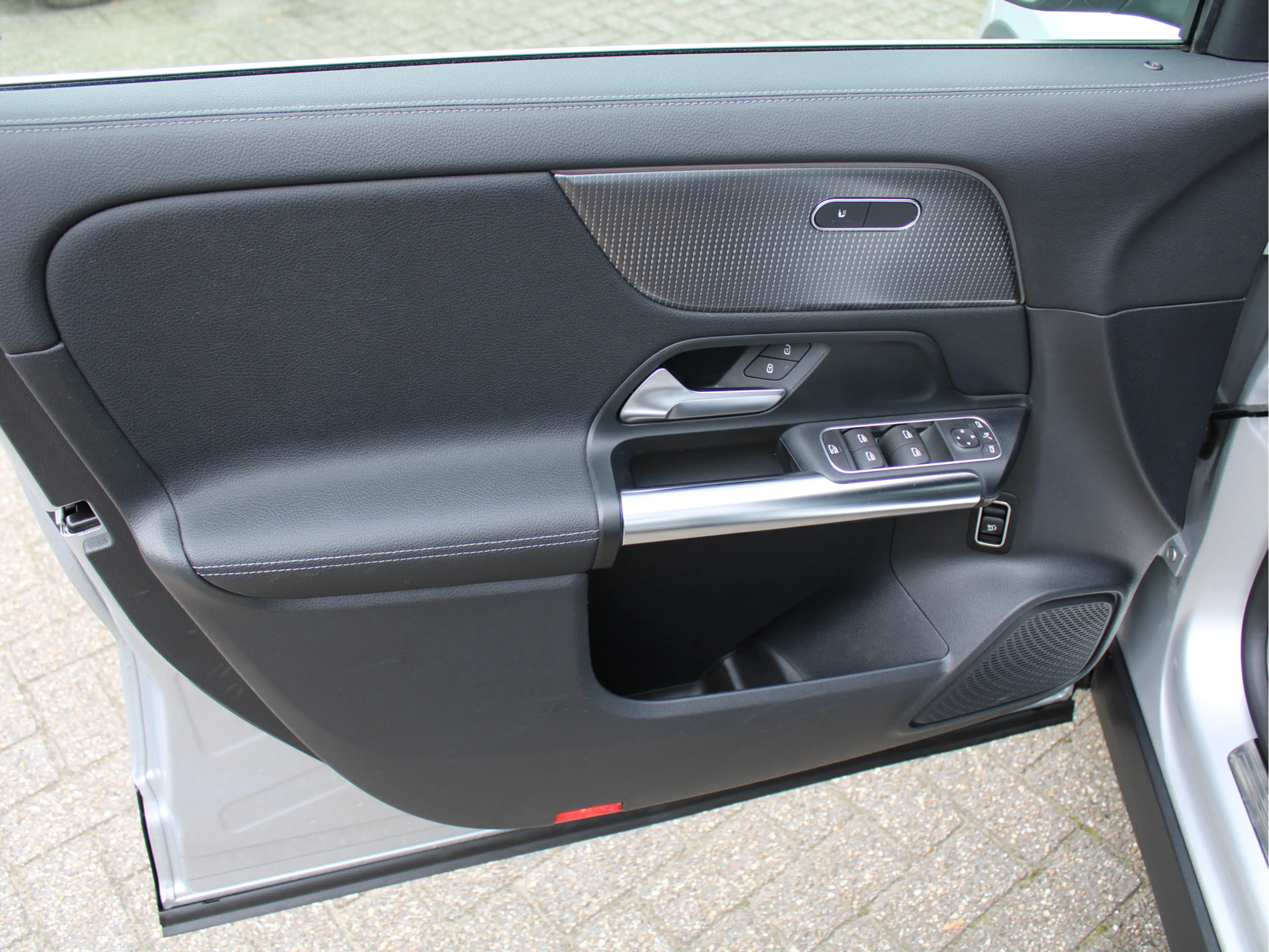 Mercedes-Benz EQA 250 Business Solution Luxury 67 kWh SOH96,5%/ 1e Eig/C — photo 6