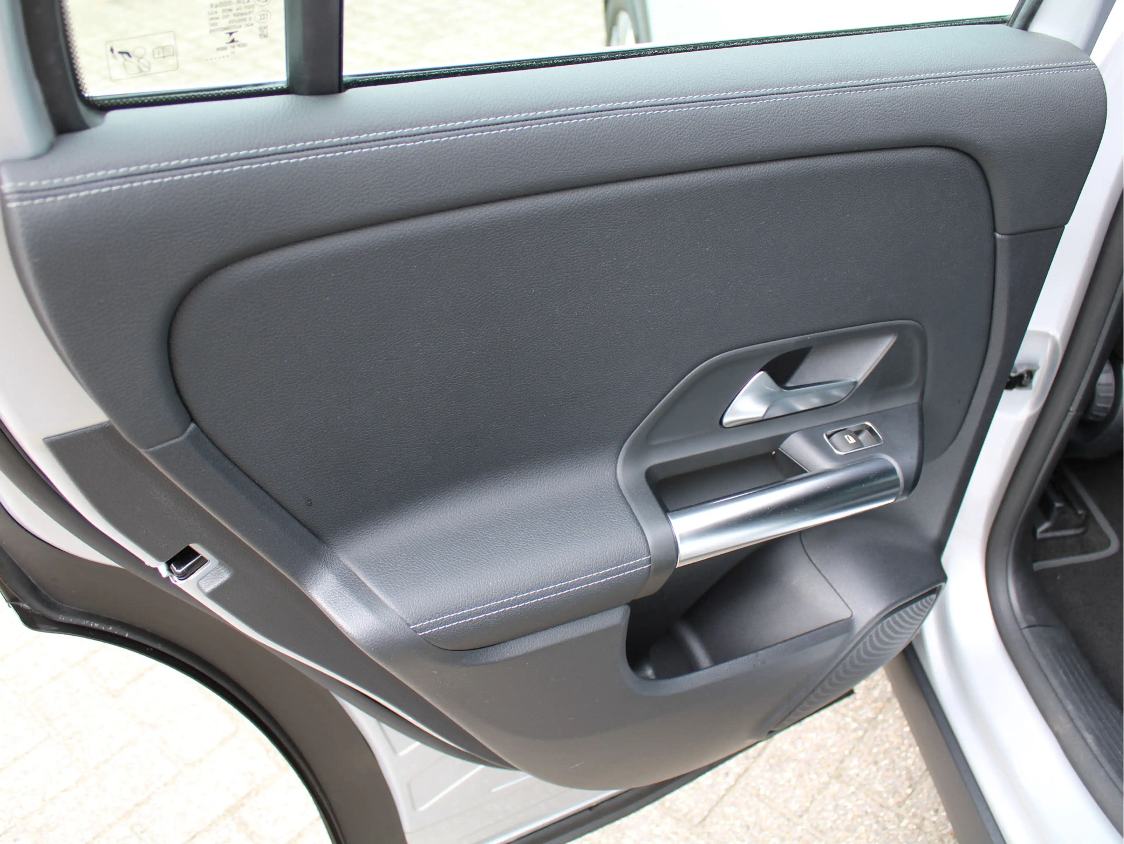 Mercedes-Benz EQA 250 Business Solution Luxury 67 kWh SOH96,5%/ 1e Eig/C — photo 34