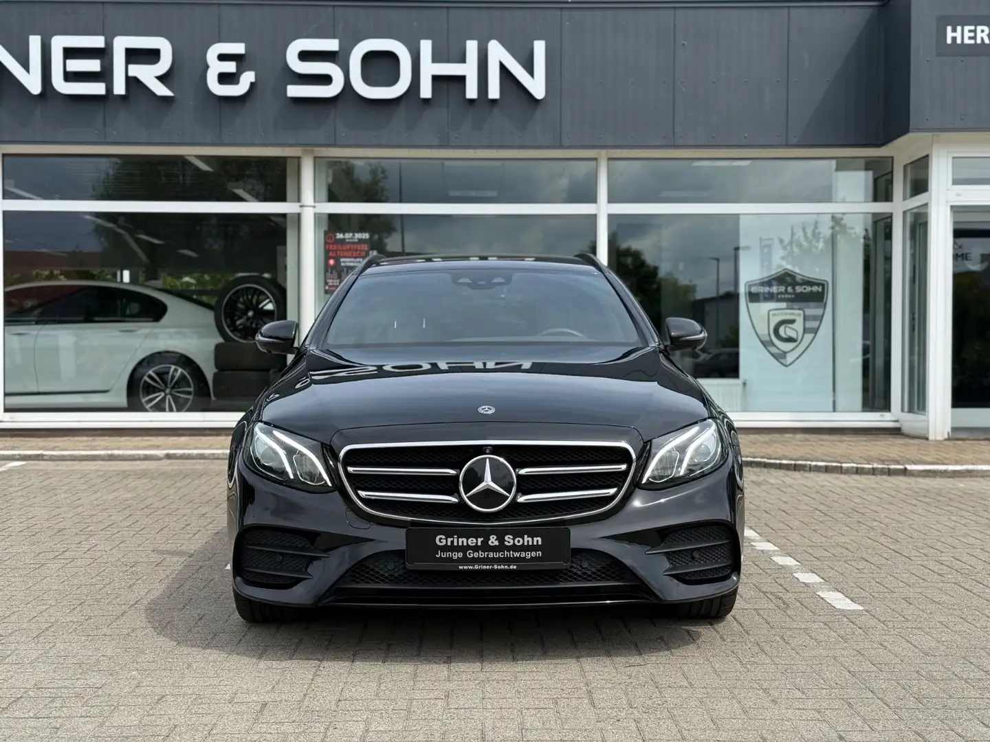Mercedes-Benz E 300 de,AMG,Wide,Memory,Keyless,Distr,360.3,49% Schwarz - 2