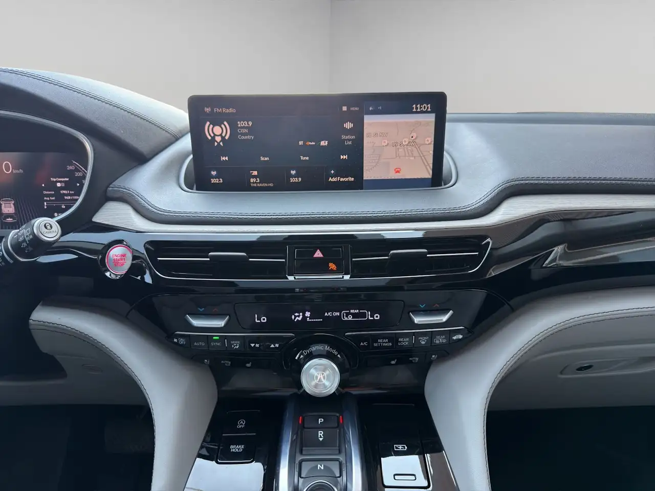 Acura MDX снимка Acura MDX