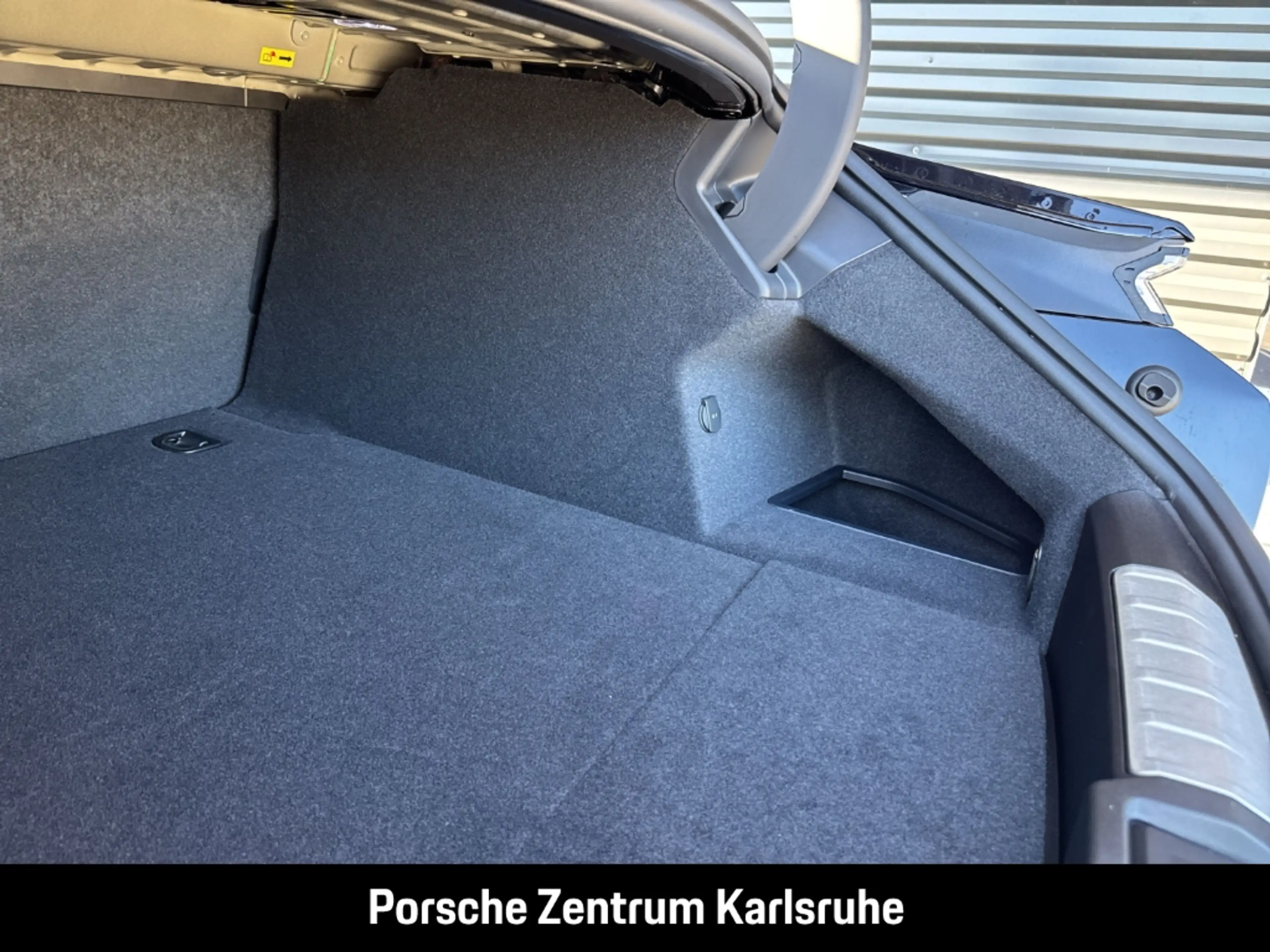 Porsche Taycan GTS Burmester HA-Lenkung Nachtsicht LED — photo 11