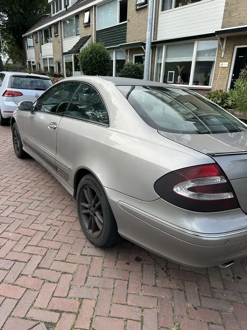 Mercedes-Benz CLK 200 - 2