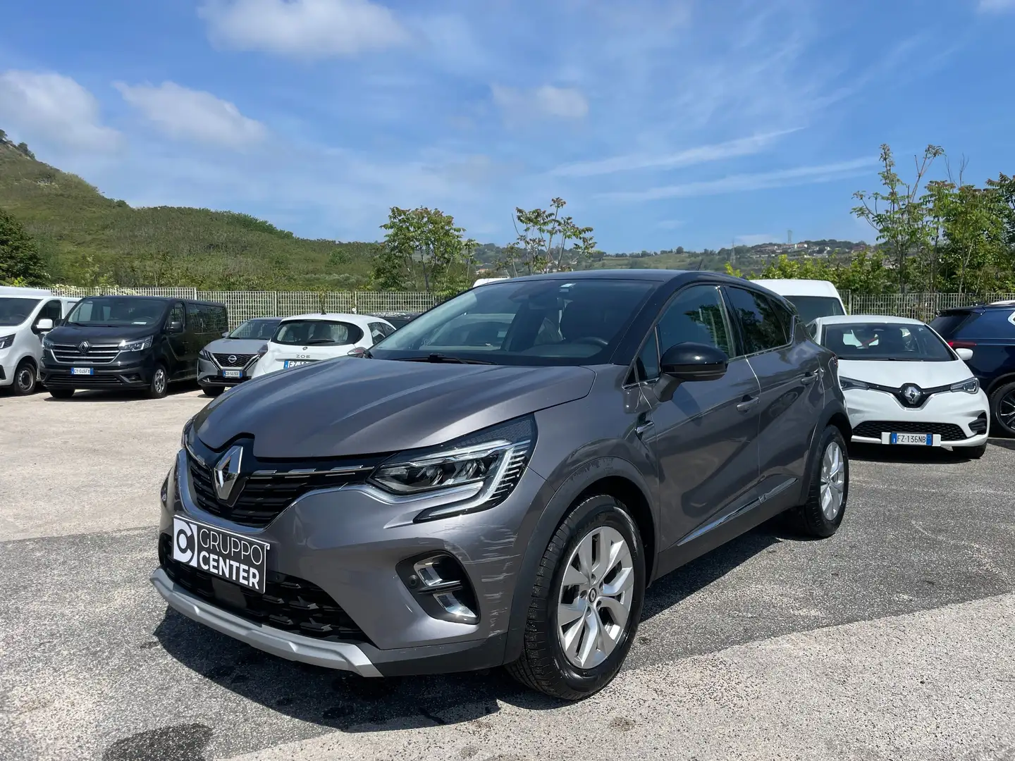 Renault Captur Captur 1.3 TCE Intens 140cv MY21 Grijs - 1