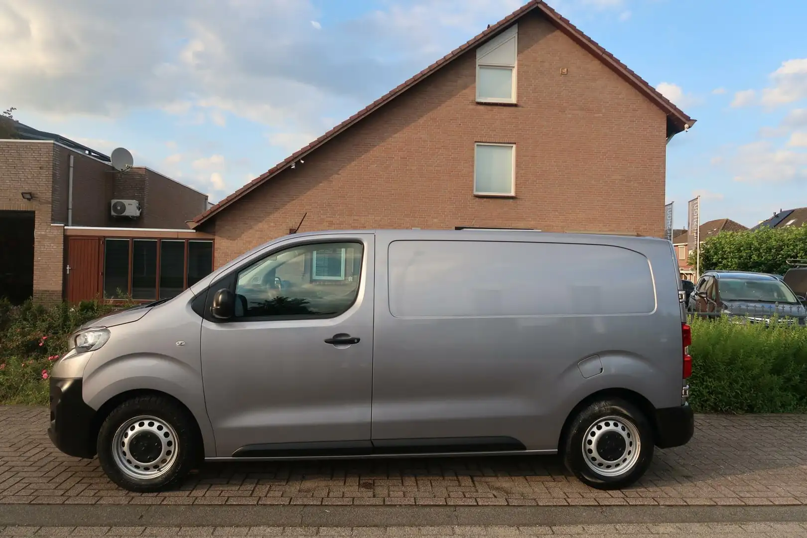 Peugeot Expert Bestel 1.5 BlueHDI NAVIGATIE|DODEHOEK|CARPLAY|CAME Gris - 2