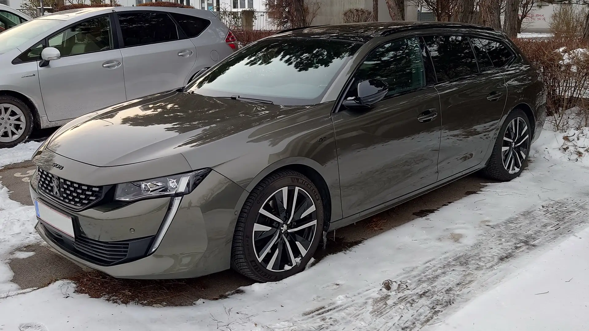 Peugeot 508 508 SW 2,0 BlueHDi 180 EAT8 S Grau - 2