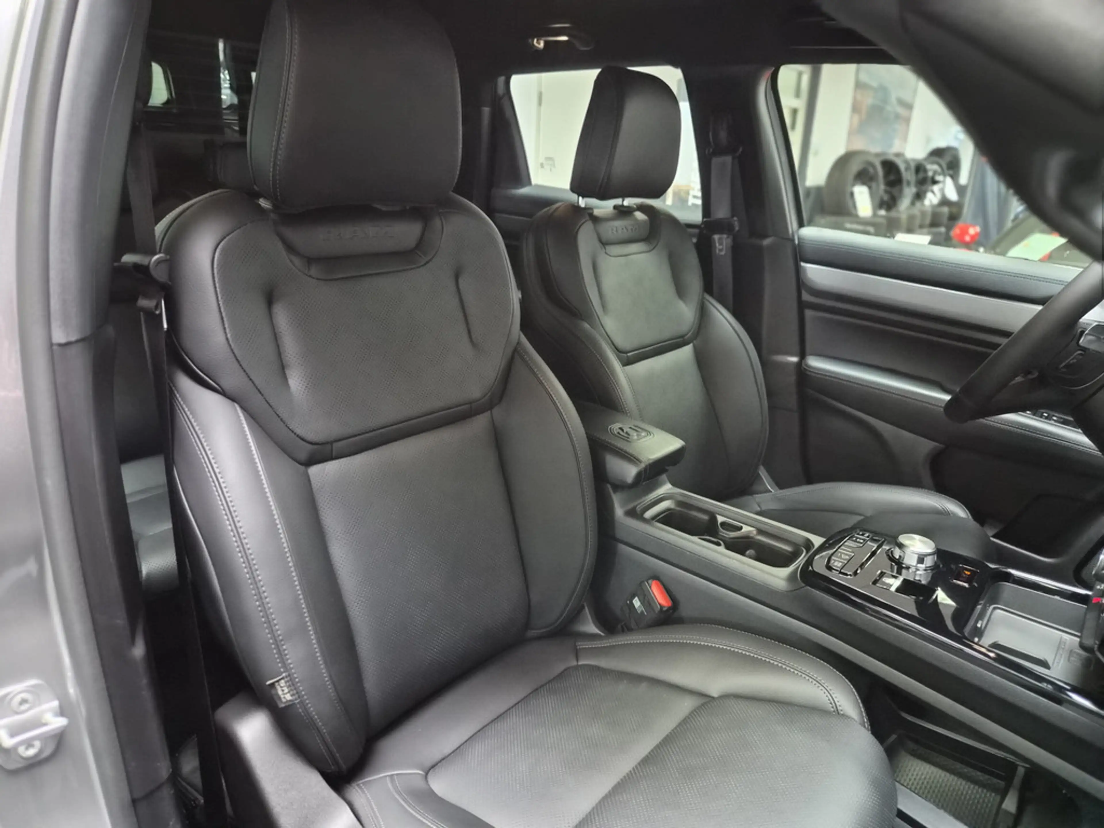 Dodge RAM PAGE Rebel 2.2 Hardtop & Trittbretter H&K, — photo 12