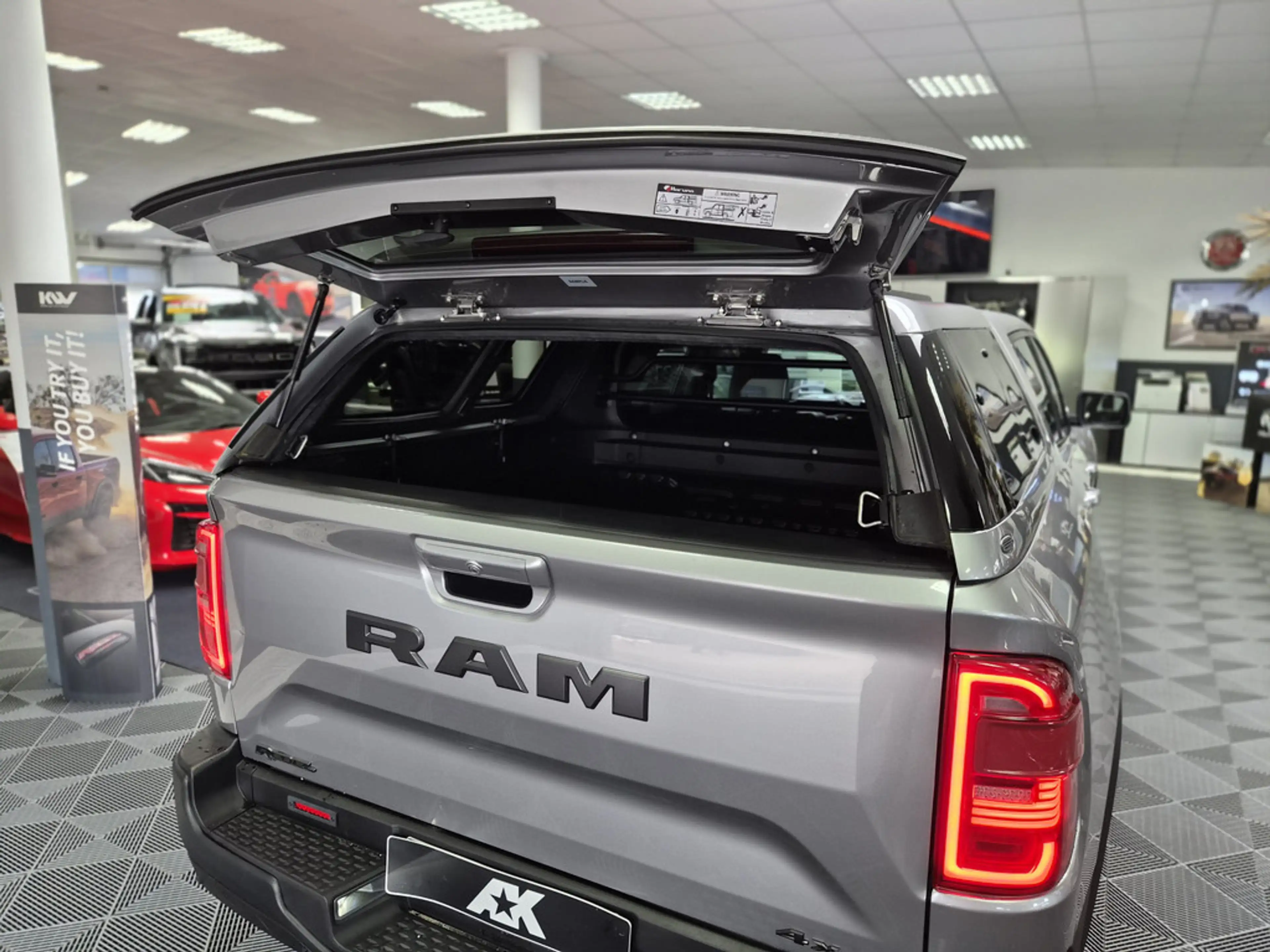 Dodge RAM PAGE Rebel 2.2 Hardtop & Trittbretter H&K, — photo 14
