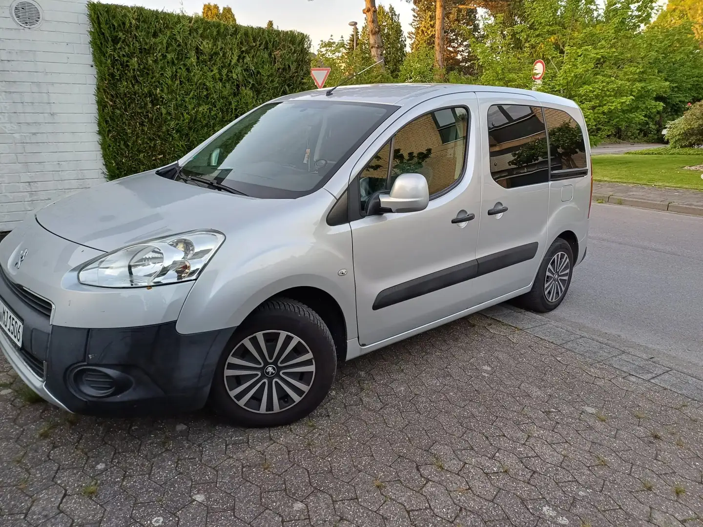 Peugeot Partner Partner Tepee e-HDi FAP 92 Stop - 2