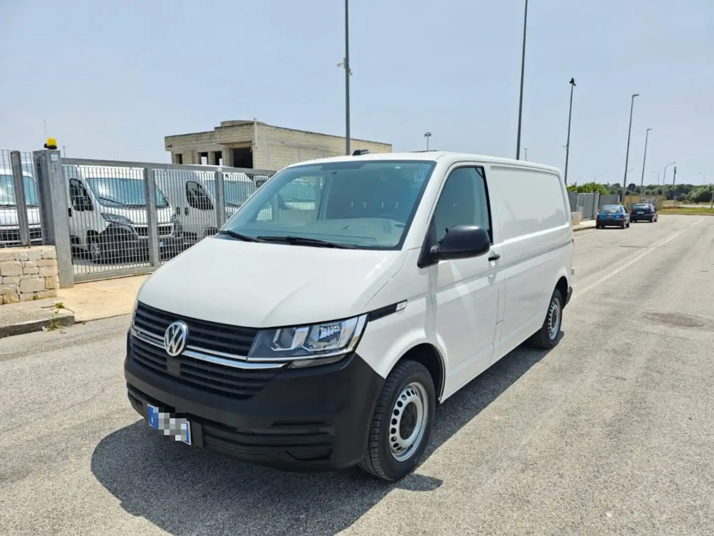 Volkswagen Transporter 2.0 TDI 150CV 4Motion PC Furgone Bianco - 1