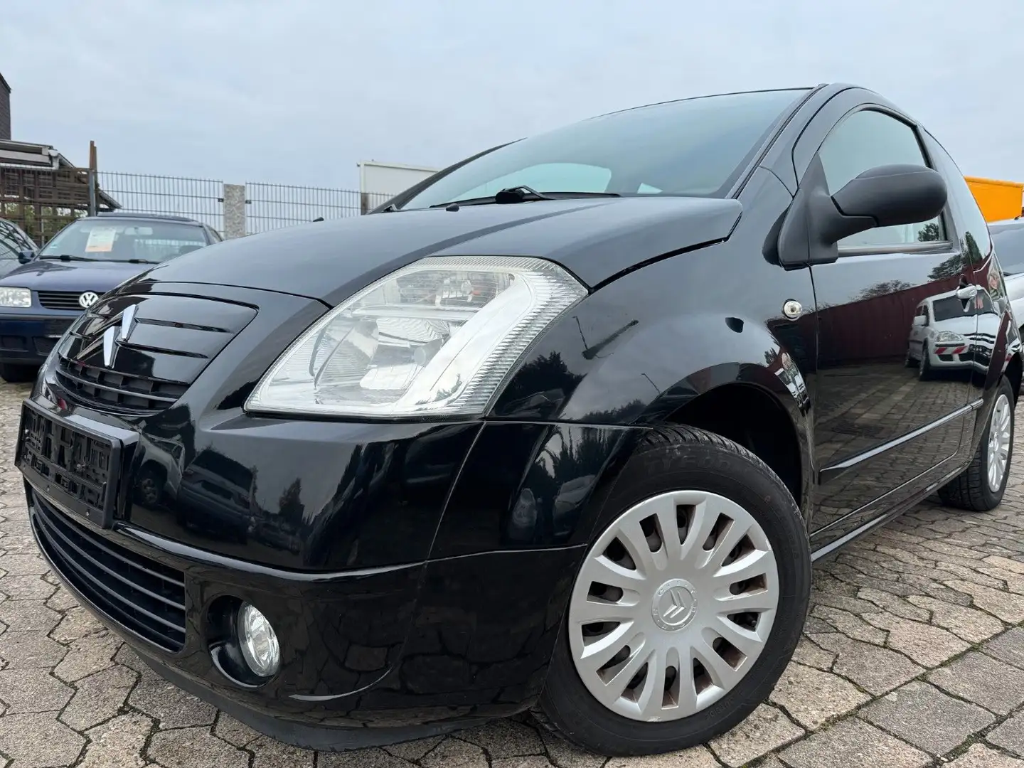 Citroen C2 1.2i Confort,Klimaanlage,1-Hand Schwarz - 1