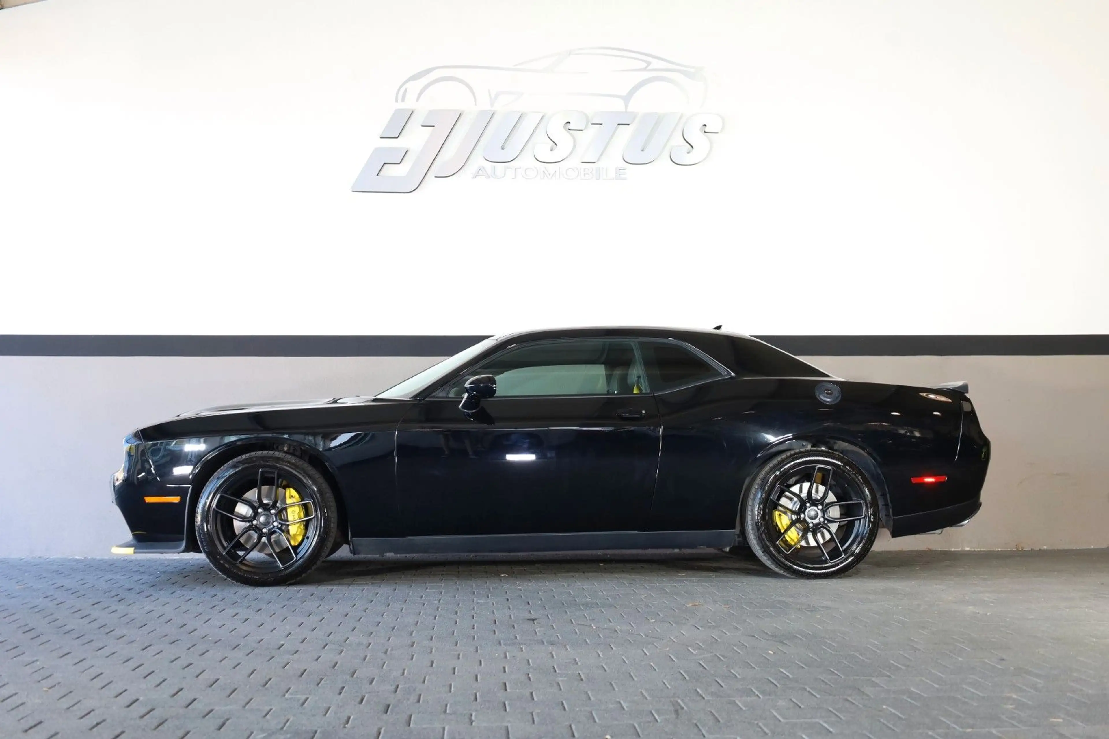Dodge Challenger 6.4 SRT ScatPack/PerfPages/Alpine/R20 — photo 3