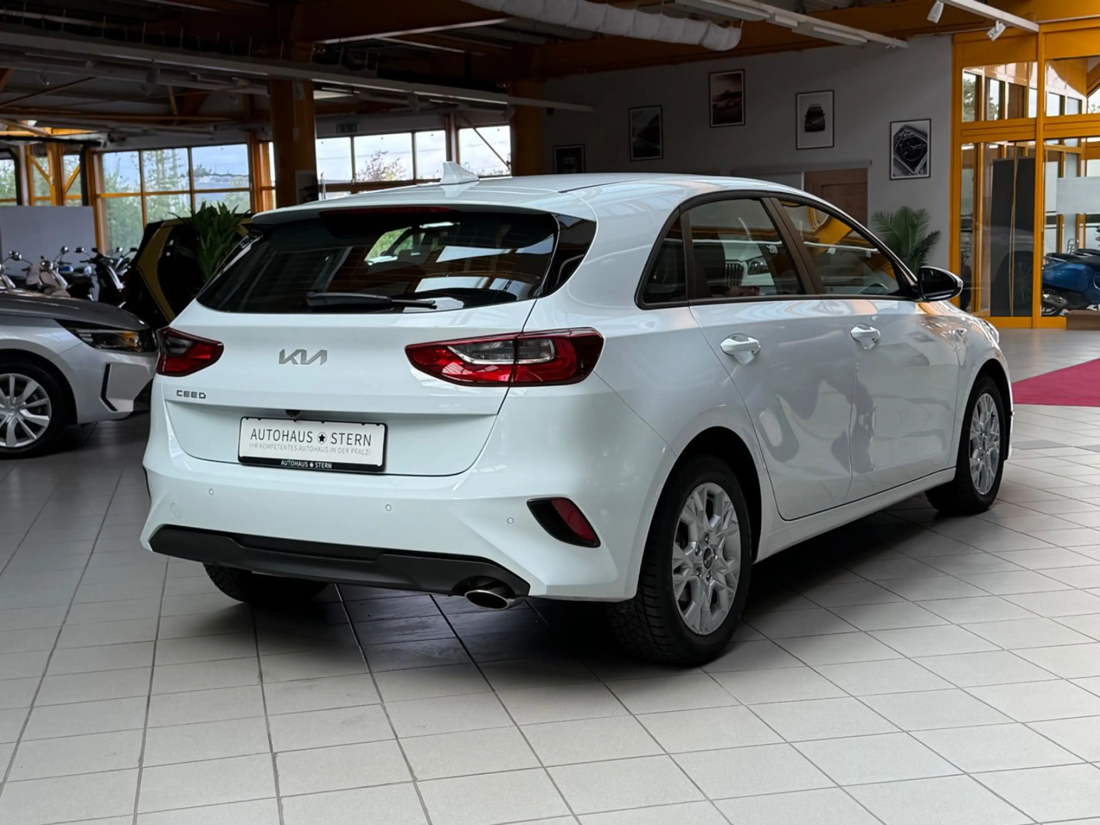 Kia Ceed / cee'd Edition 7|L-Heizung|Kamera|SHZ|16tkm! — photo 6