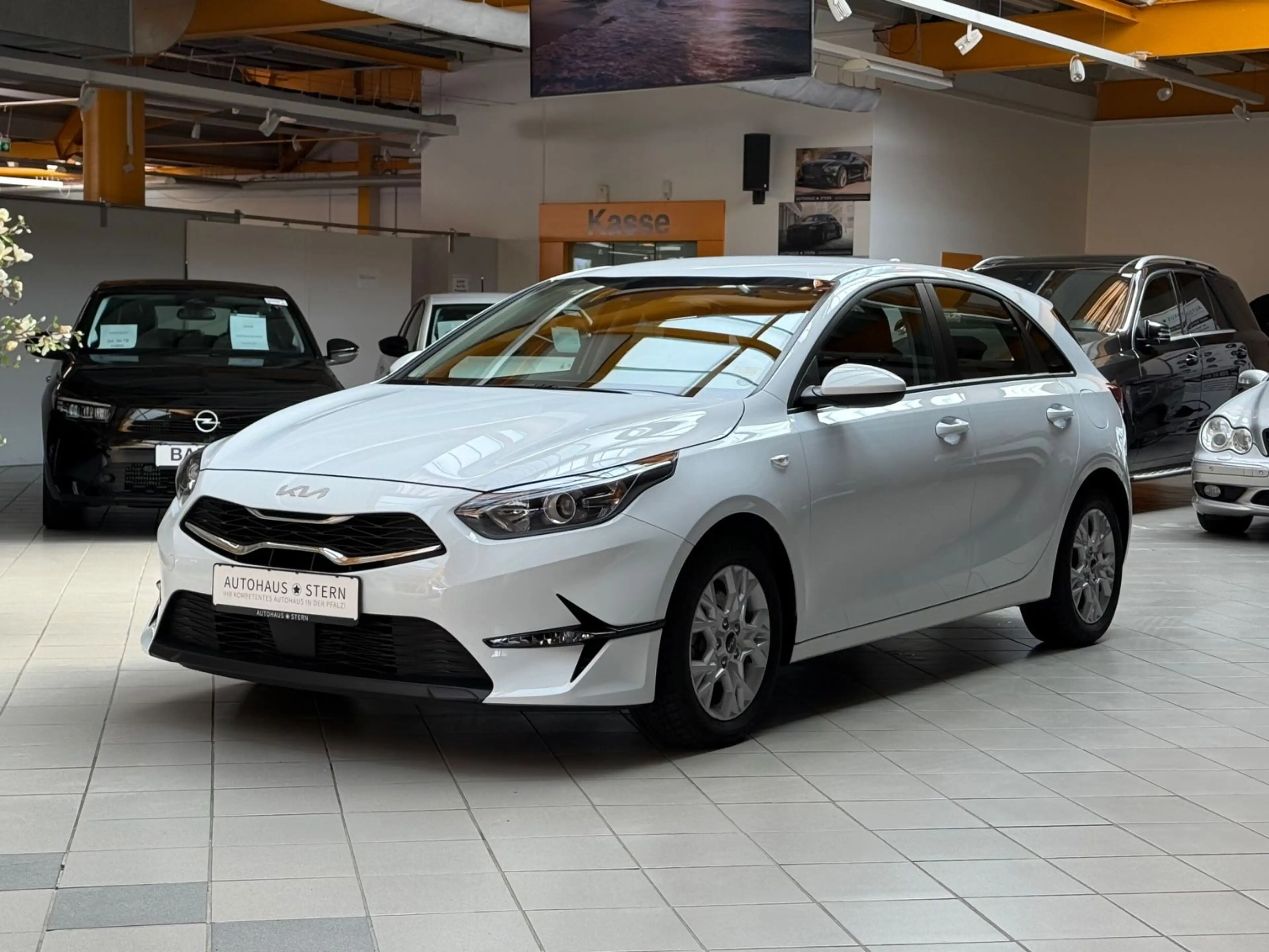 Kia Ceed / cee'd Edition 7|L-Heizung|Kamera|SHZ|16tkm! — photo 2