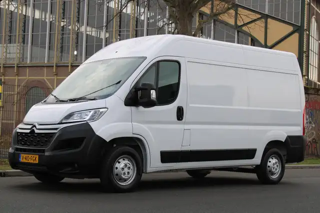Citroen Jumper 2.2 BlueHDi 120 L2H2 3.3t 3 persoons| apple carpla