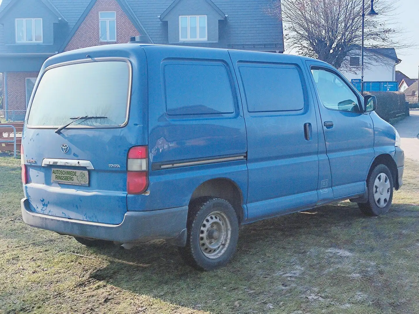Toyota Hiace 2,5 Diesel Transporter Van 3 Sitzer Blau - 2