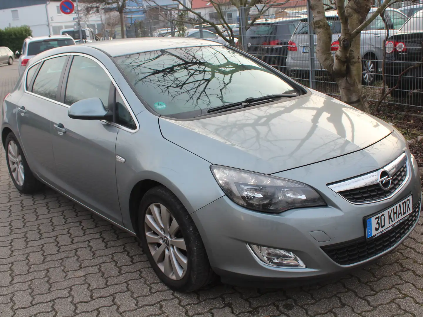 Opel Astra Innovation Gris - 1