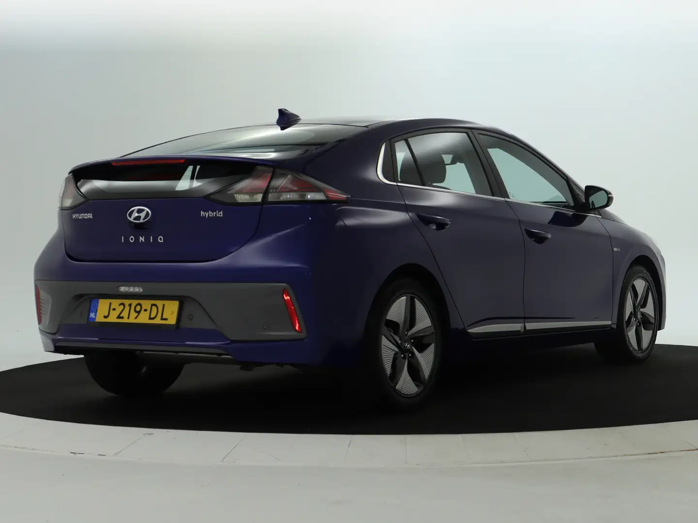 Hyundai IONIQ 1.6 GDi Comfort - Plus Bleu - 2