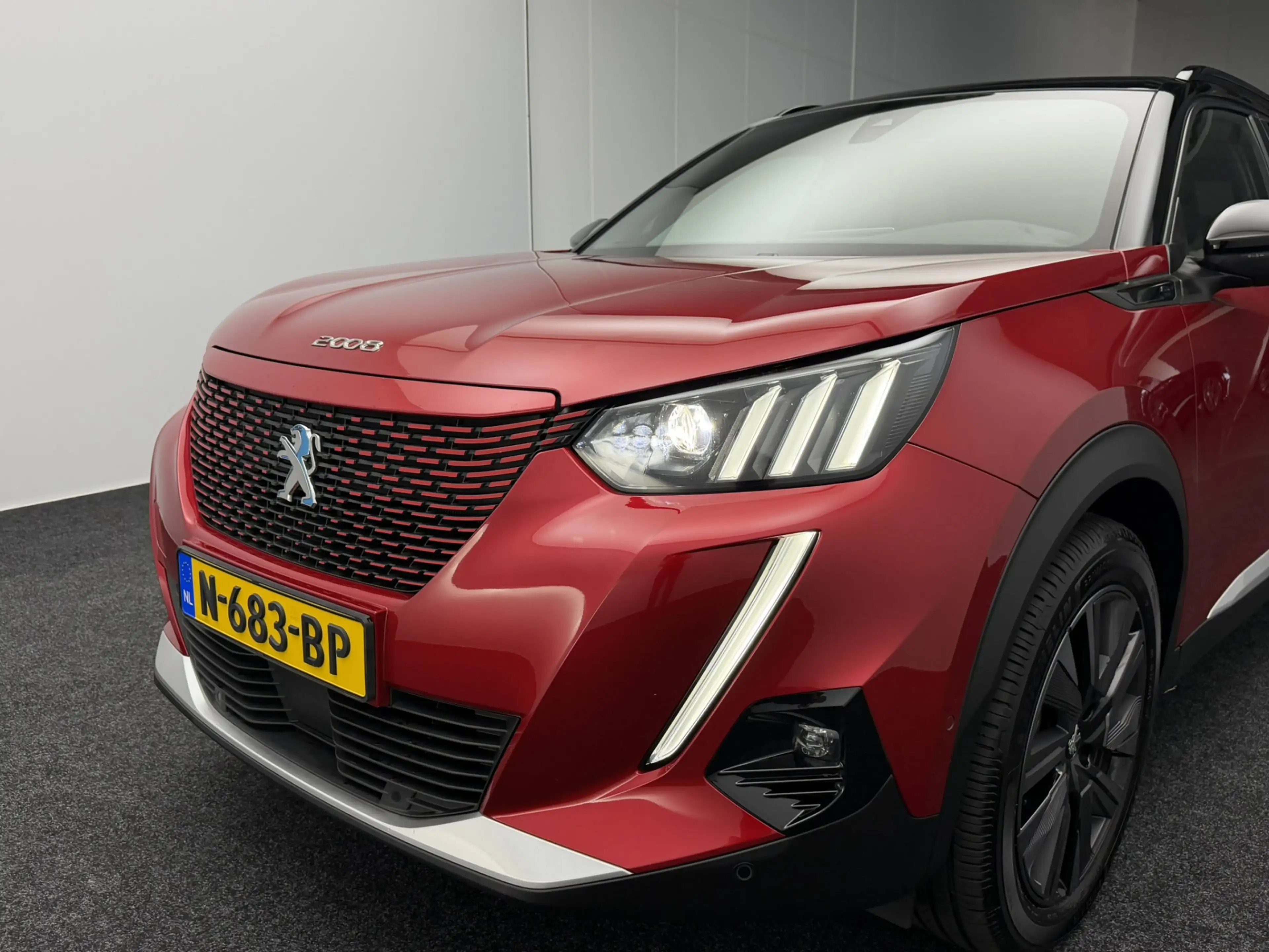 Peugeot e-2008 EV GT Pack 50 kWh 3-Fase SOH 97% | 3D i-Cockpit | — photo 4
