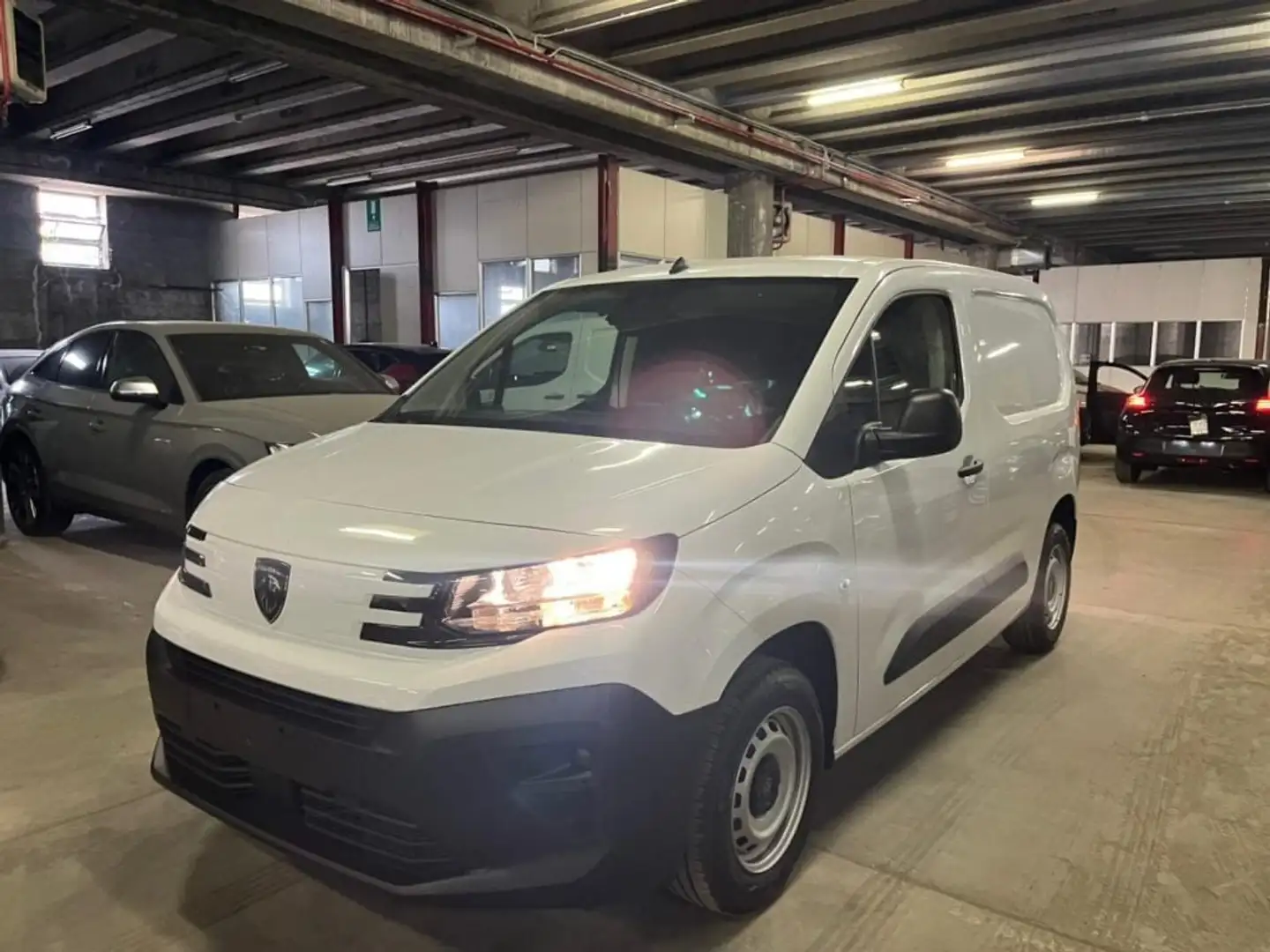 Peugeot Partner BlueHDi 100 S&S L1 Furgone Wit - 1