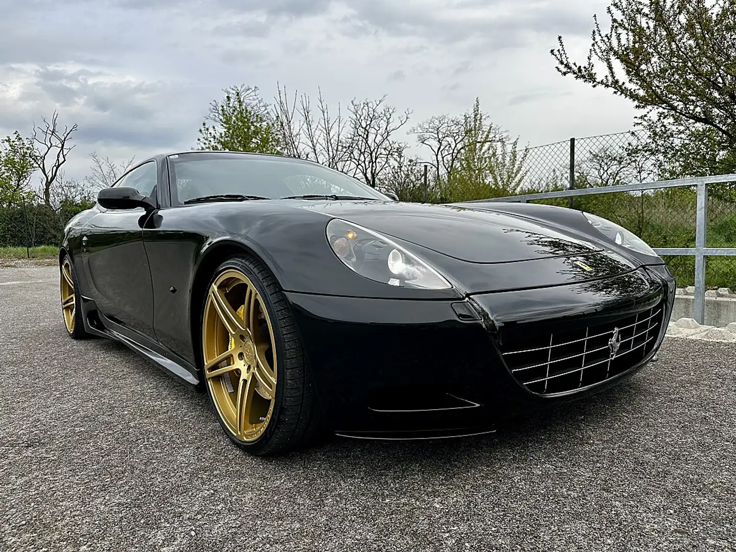 Ferrari 612 Scaglietti F1 GT Schwarz - 1