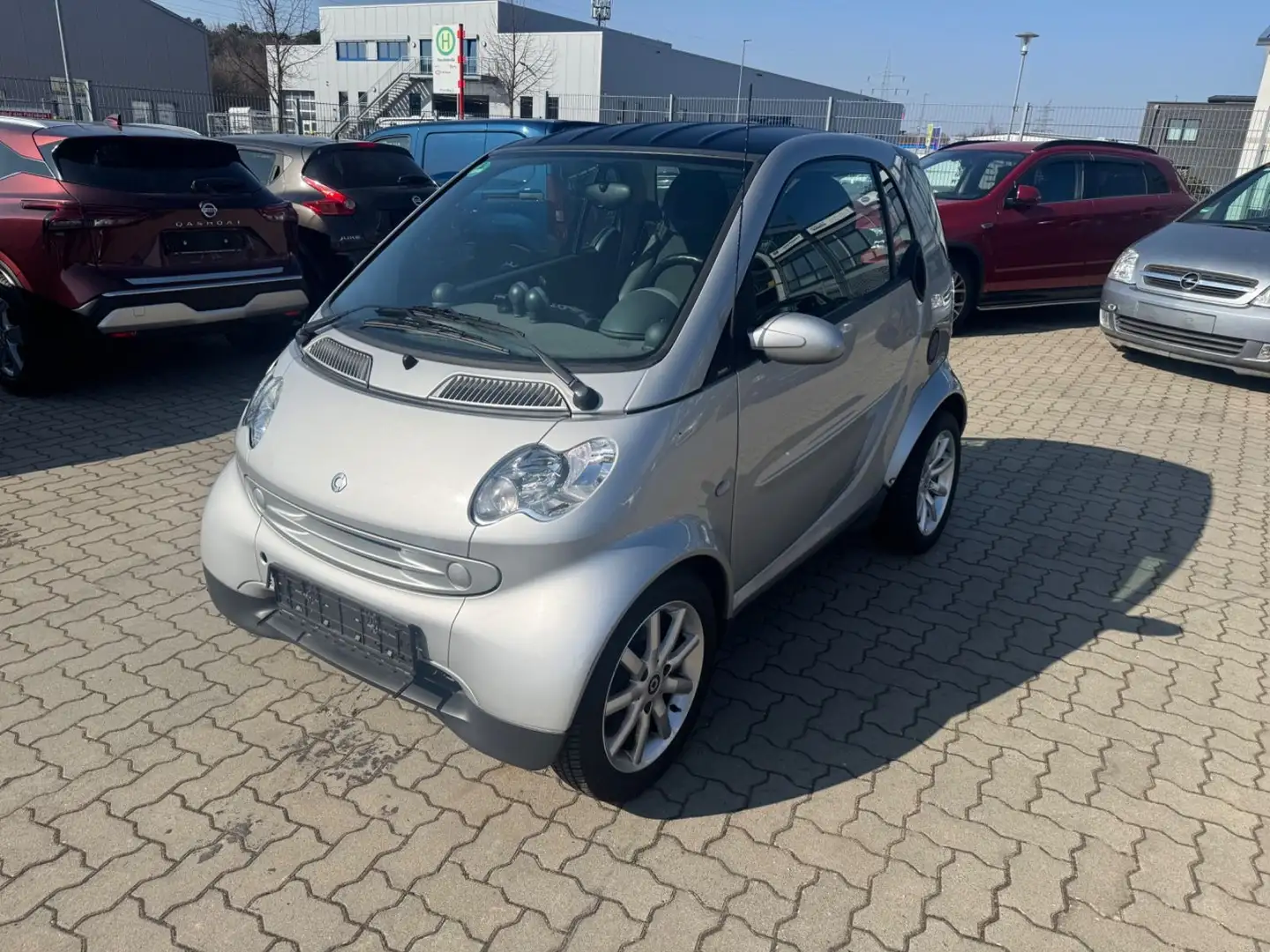 smart forTwo coupe 0,8L CDI **Leder*Klima*ALU*2x SHZ** Silber - 1