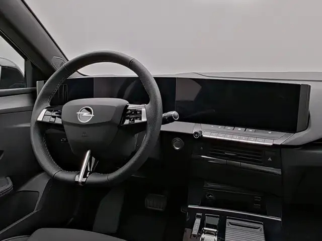 Opel Astra view 14