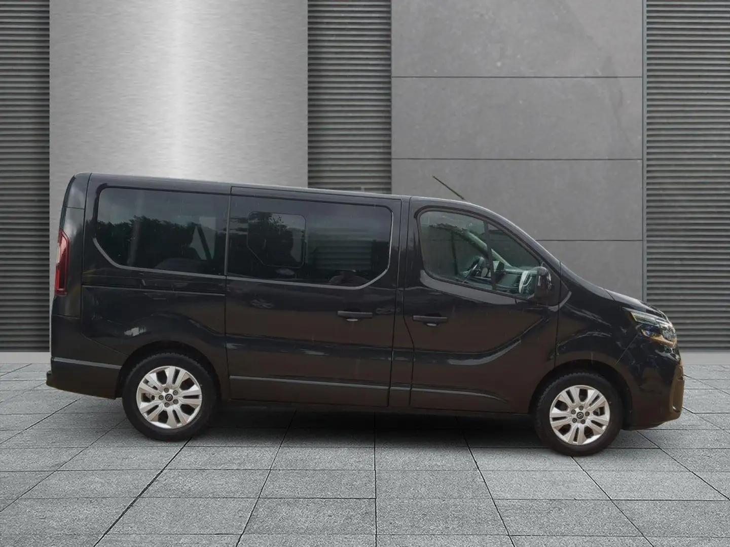 Nissan Primastar Tekna L1H1 SHZ+GJR+RFK+PDC dCi 150 110 kW (150 ... Schwarz - 2