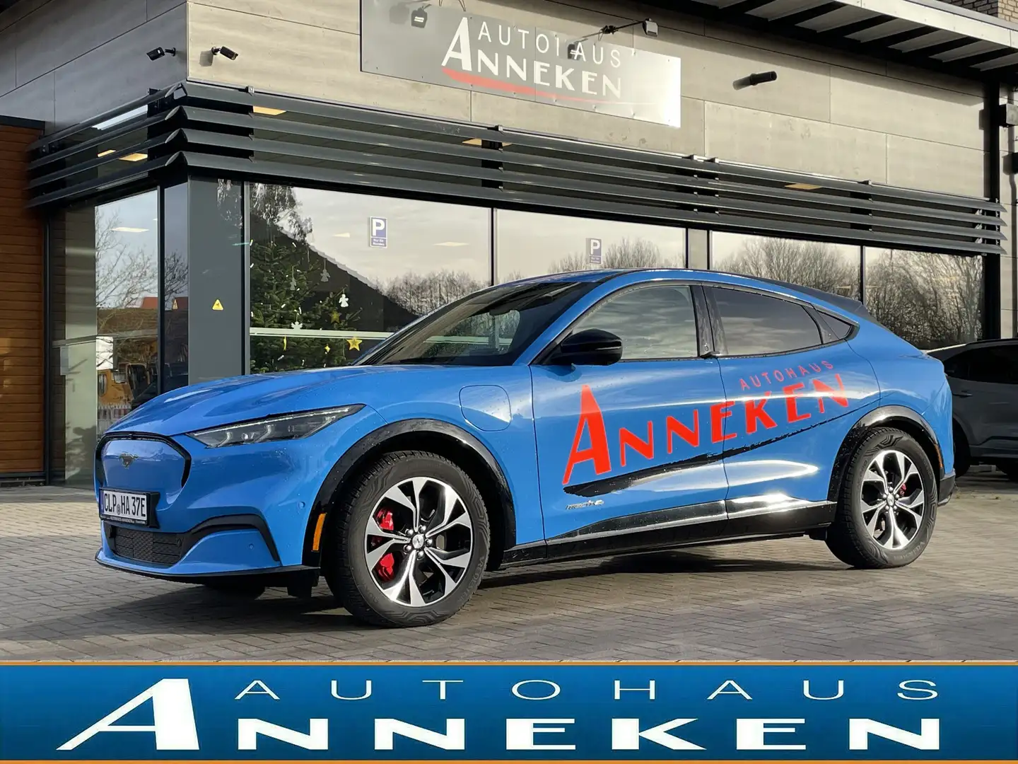 Ford Mustang Mach-E Premium AWD Blau - 1