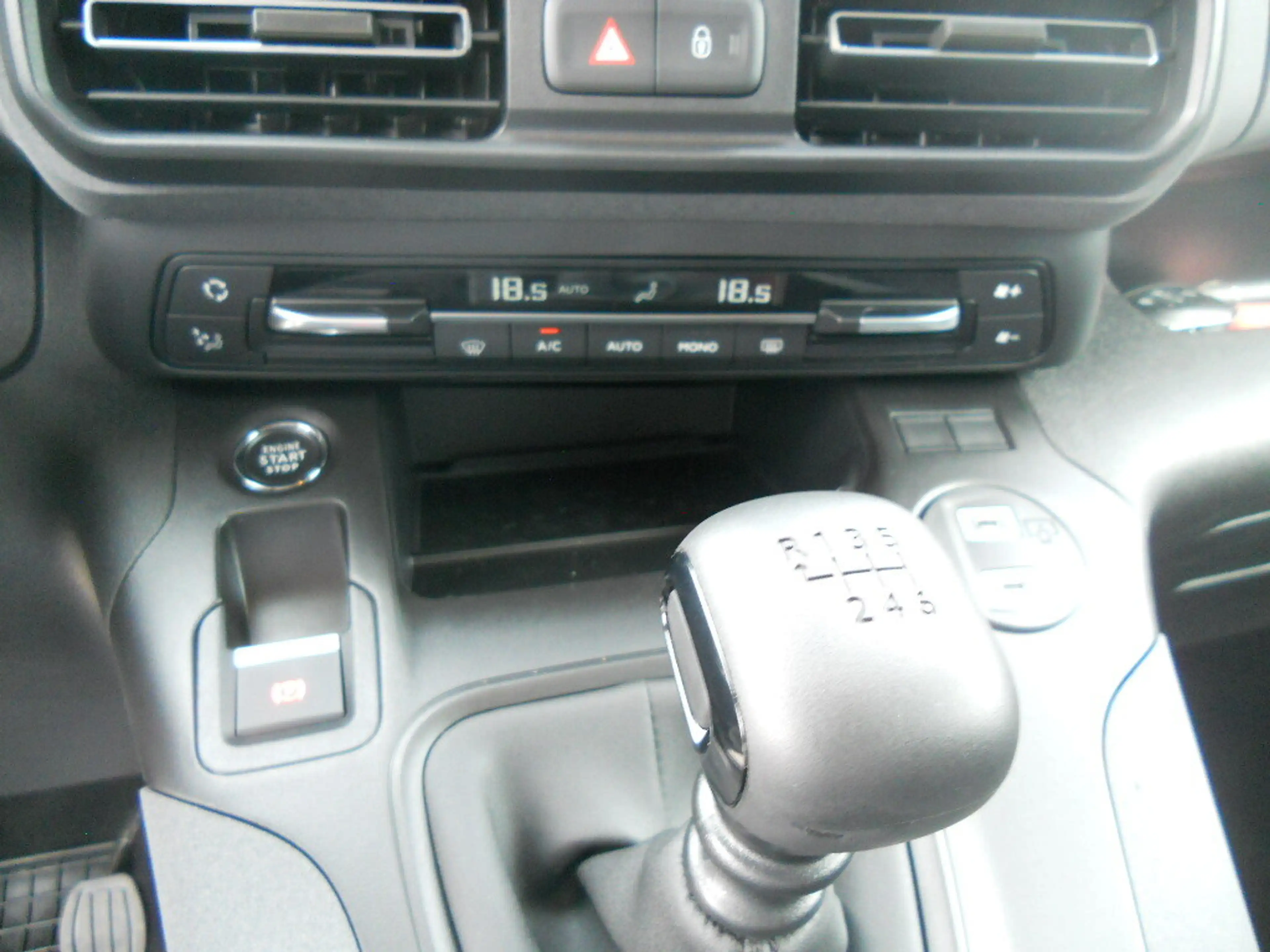 Peugeot Rifter 1.5 BlueHDi 130 FAP Allure L2 (EURO 6e) — photo 15