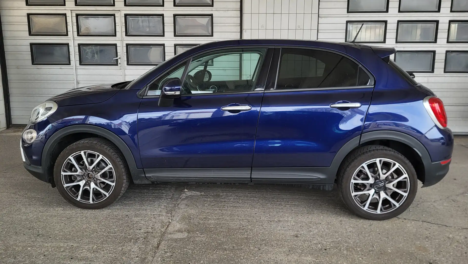 Fiat 500X 1,6 E-torQ 110 Off-Road Look Cross Plus Blau - 2