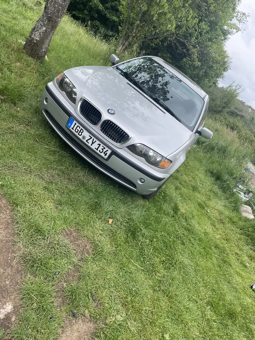 BMW 318 318i - 2