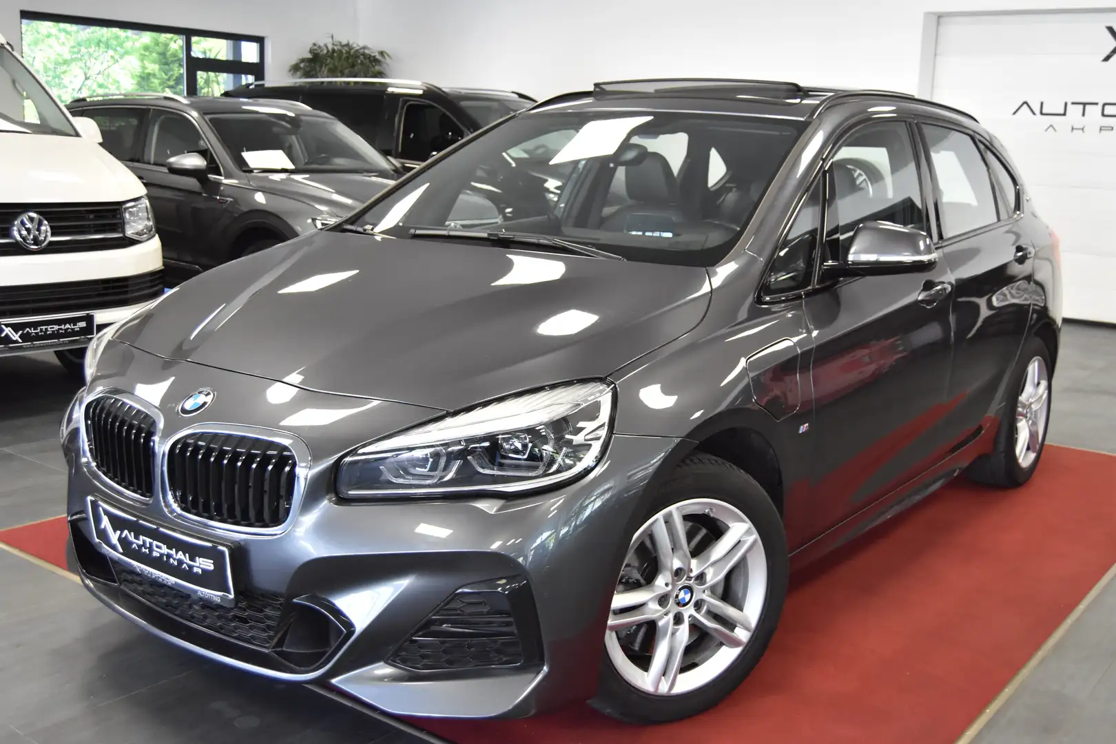 BMW 225 225 xe M Sport~PANO~LED~HUD~NAV~CARPLAY Gris - 1