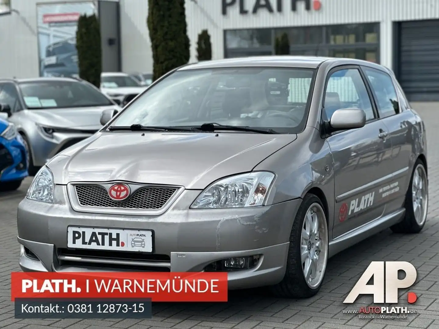 Toyota Corolla 1.8 TS Compact Grau - 1