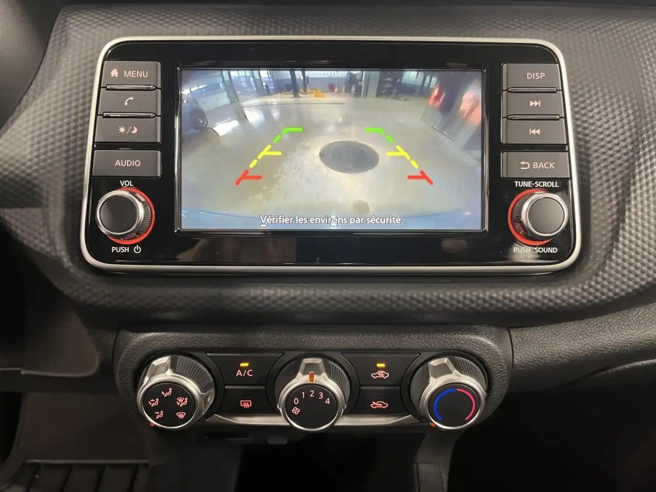 Nissan Kicks снимка Nissan Kicks