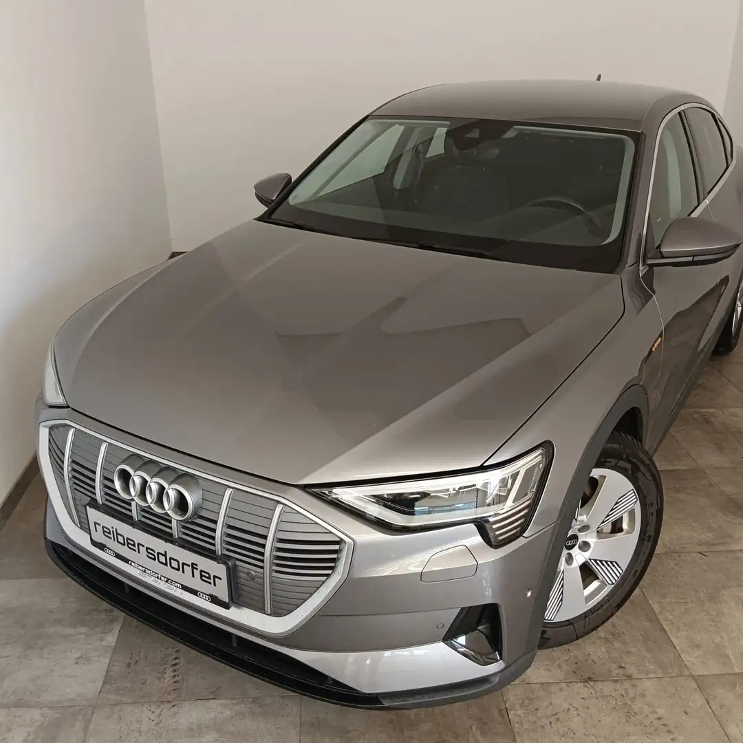 Audi e-tron 55 300 kW Business Gris - 2
