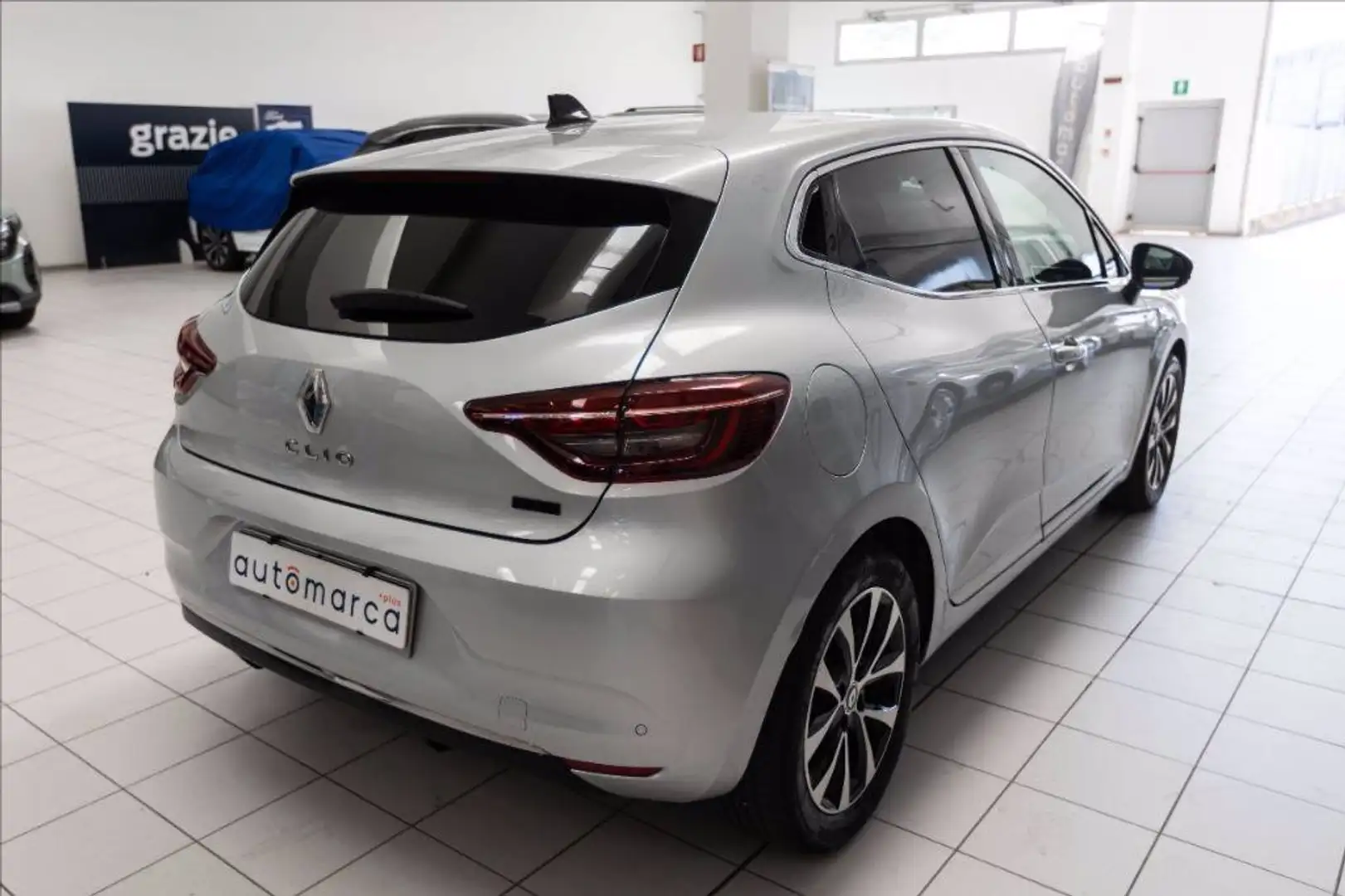 Renault Clio 1.6 E-Tech full hybrid Techno 145cv Grijs - 2