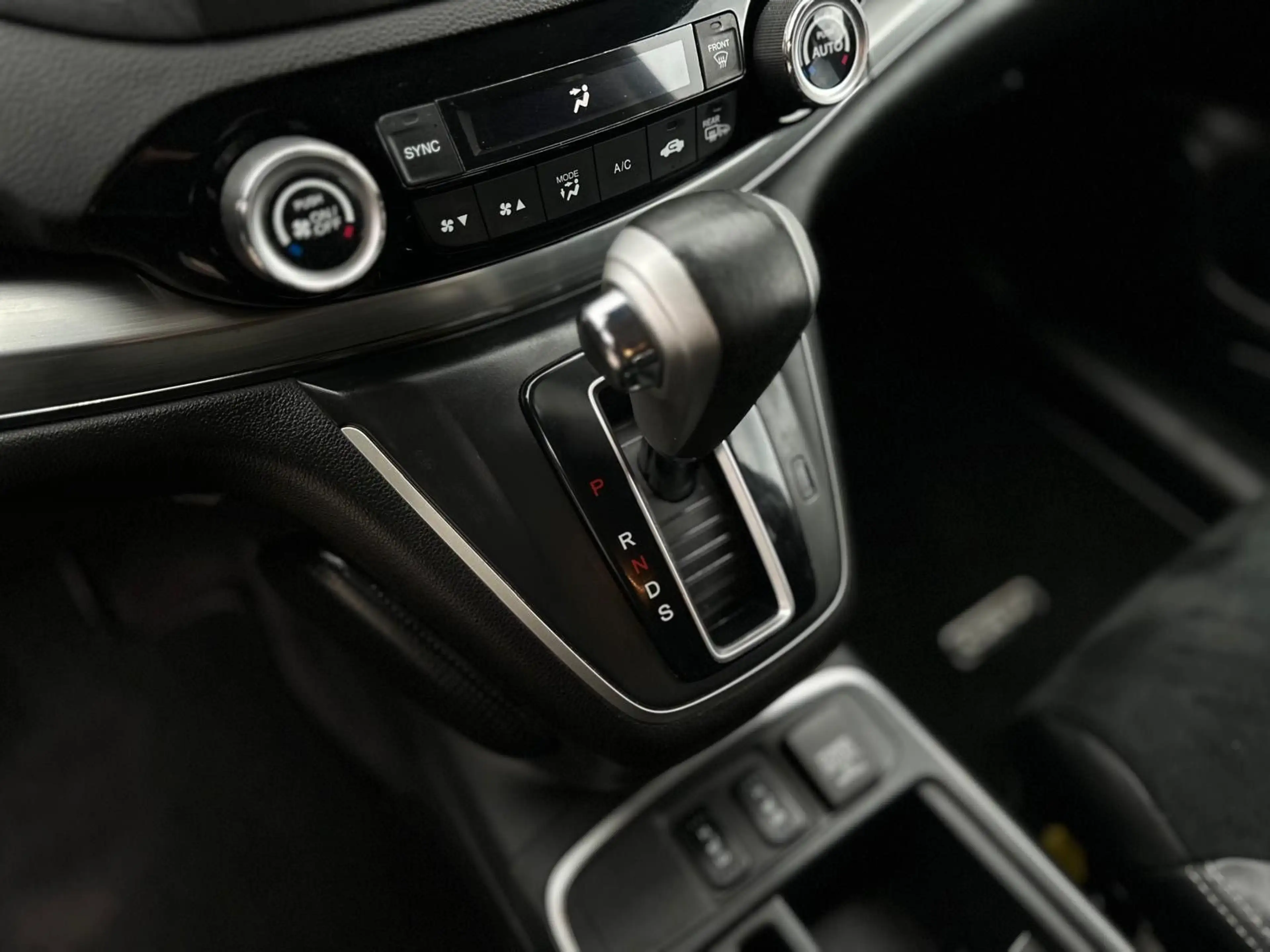 Honda CR-V Lifestyle 4WD — photo 8