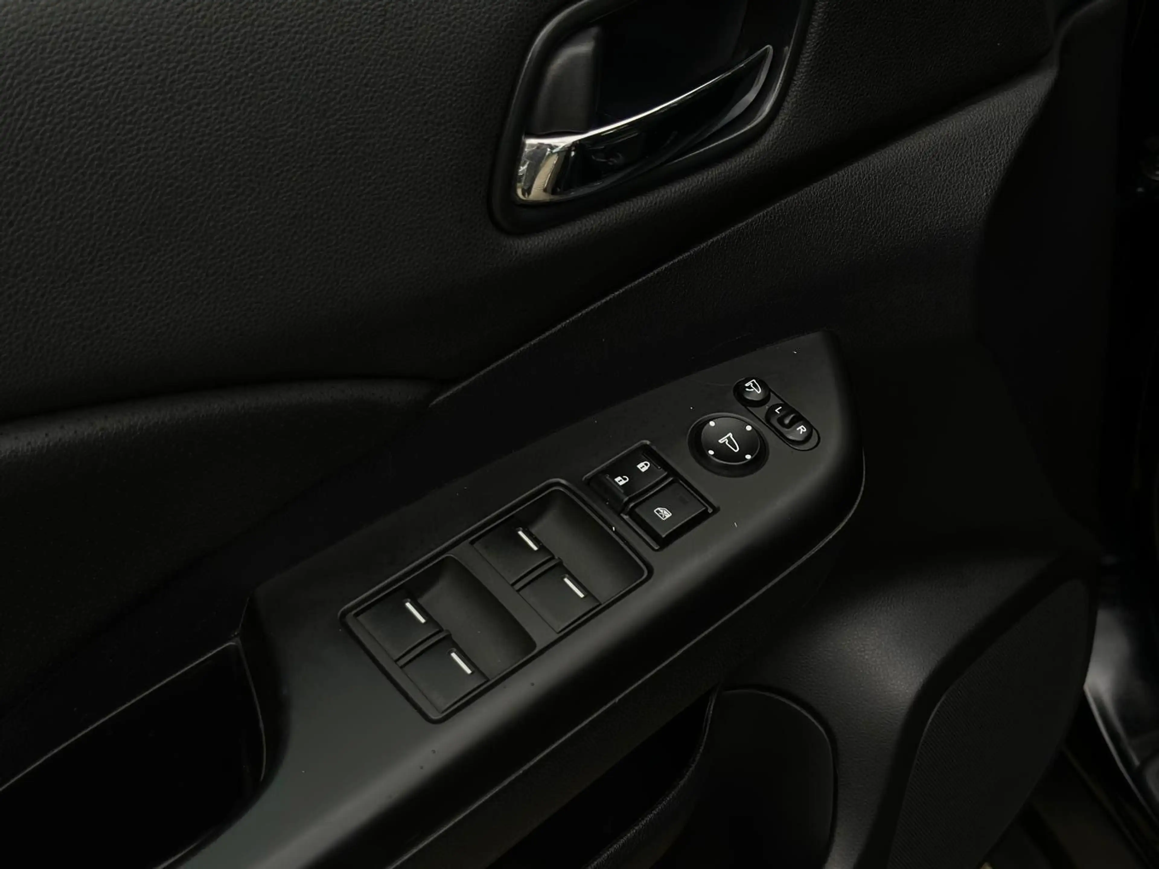 Honda CR-V Lifestyle 4WD — photo 10