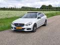 Mercedes-Benz E 200 Prestige Avantgarde Lage Km stand! | Clima | Pano Grey - thumbnail 3