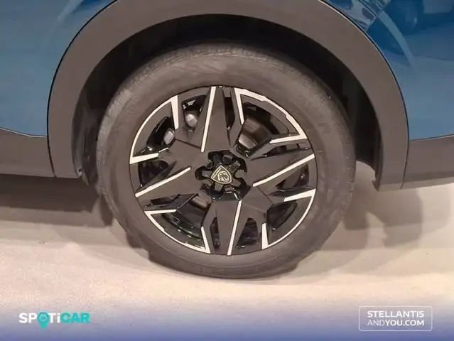 Peugeot 5008 view 11