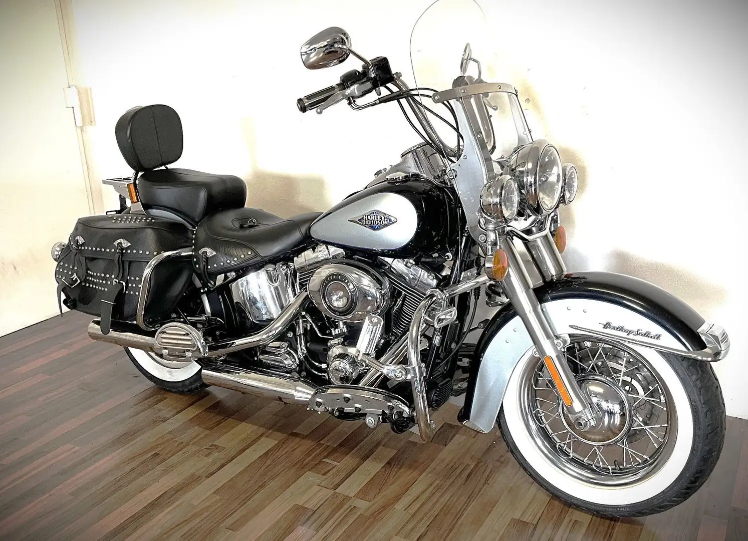 Harley-Davidson Heritage Classic  103 CUI Fekete - 1