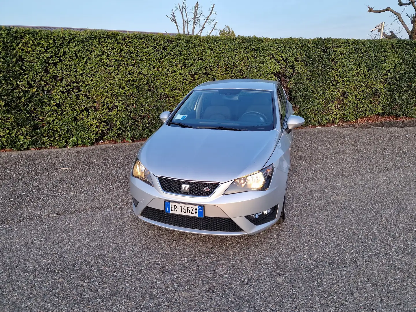 SEAT Ibiza 5p 1.2 tsi FR - 1