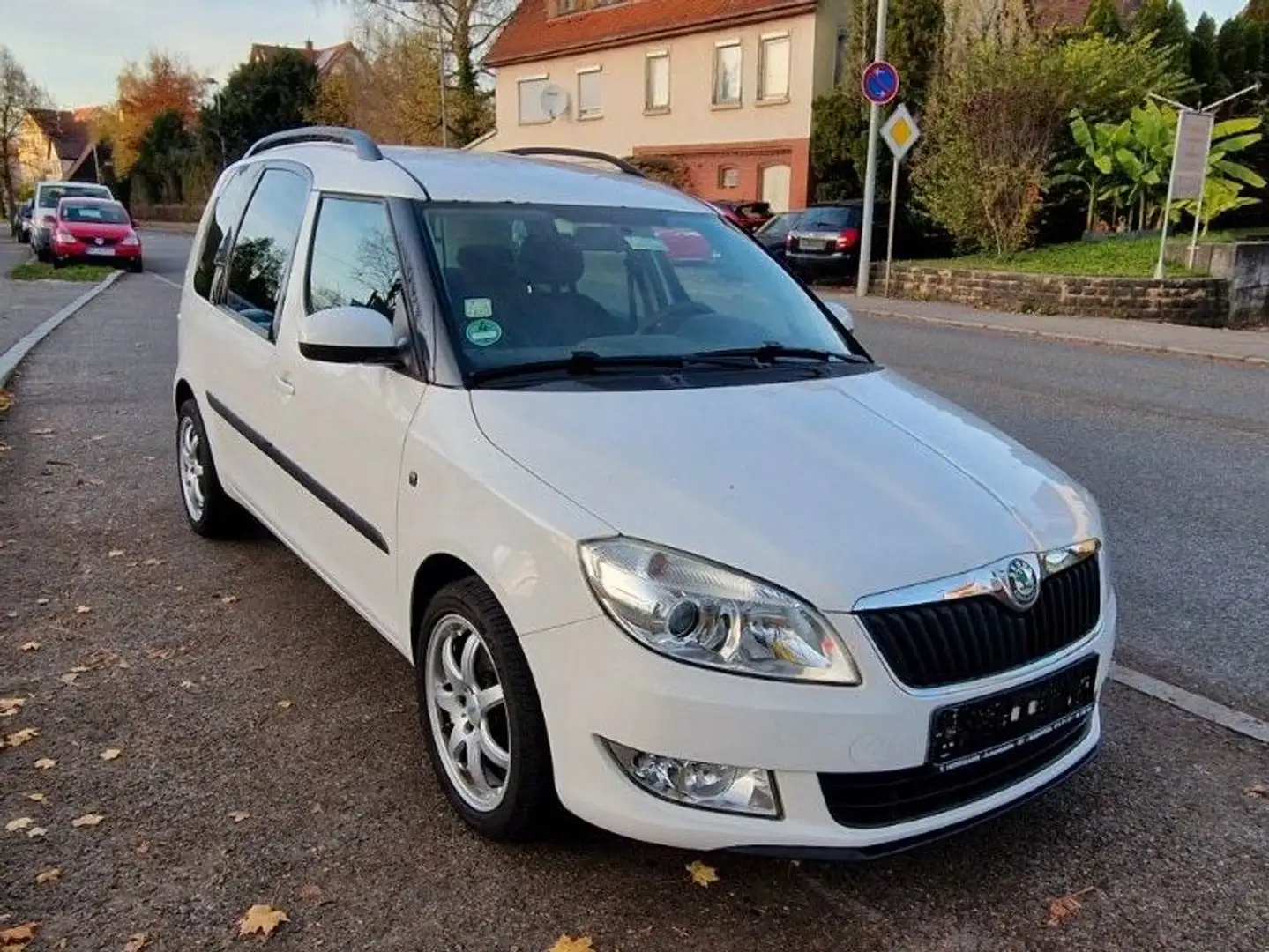 Skoda Roomster Style Plus Edition AHK Klima PDC SHZ Bílá - 1