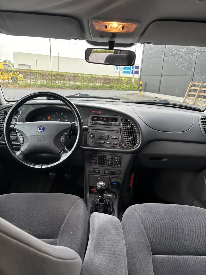 Saab 9-3 2.0t, foto 9