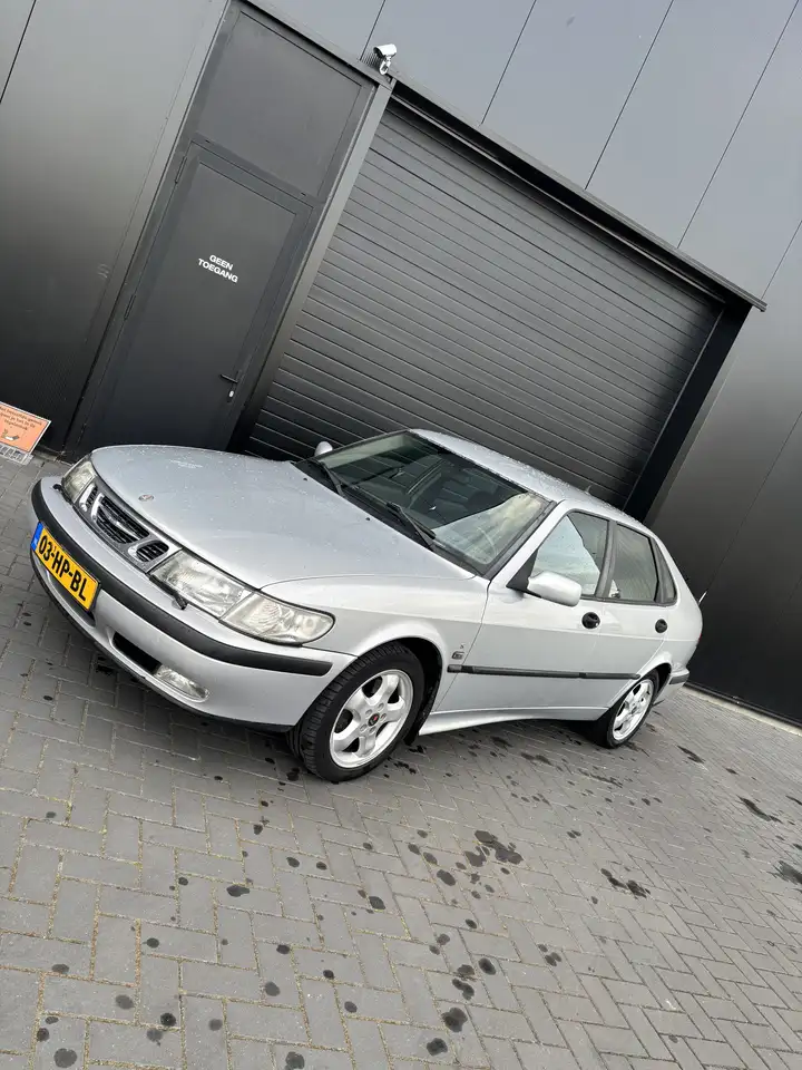 Saab 9-3 2.0t, foto 3