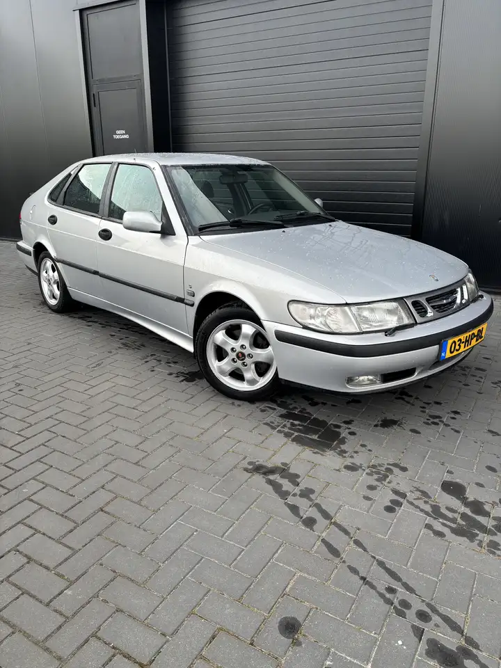 Saab 9-3 2.0t, foto 6