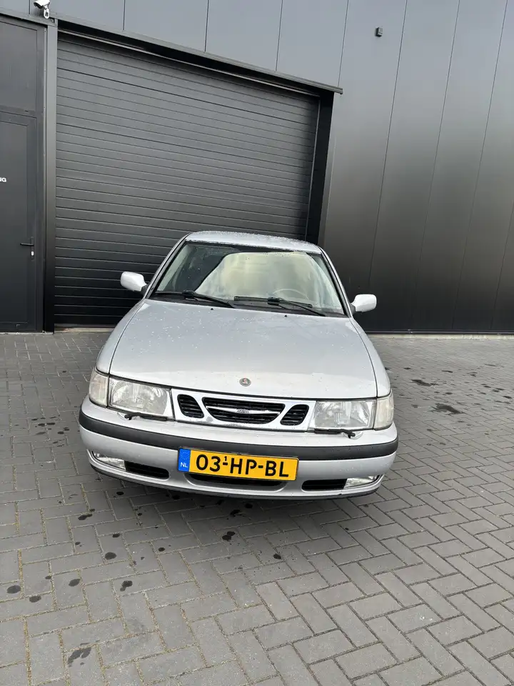 Saab 9-3 2.0t, foto 4