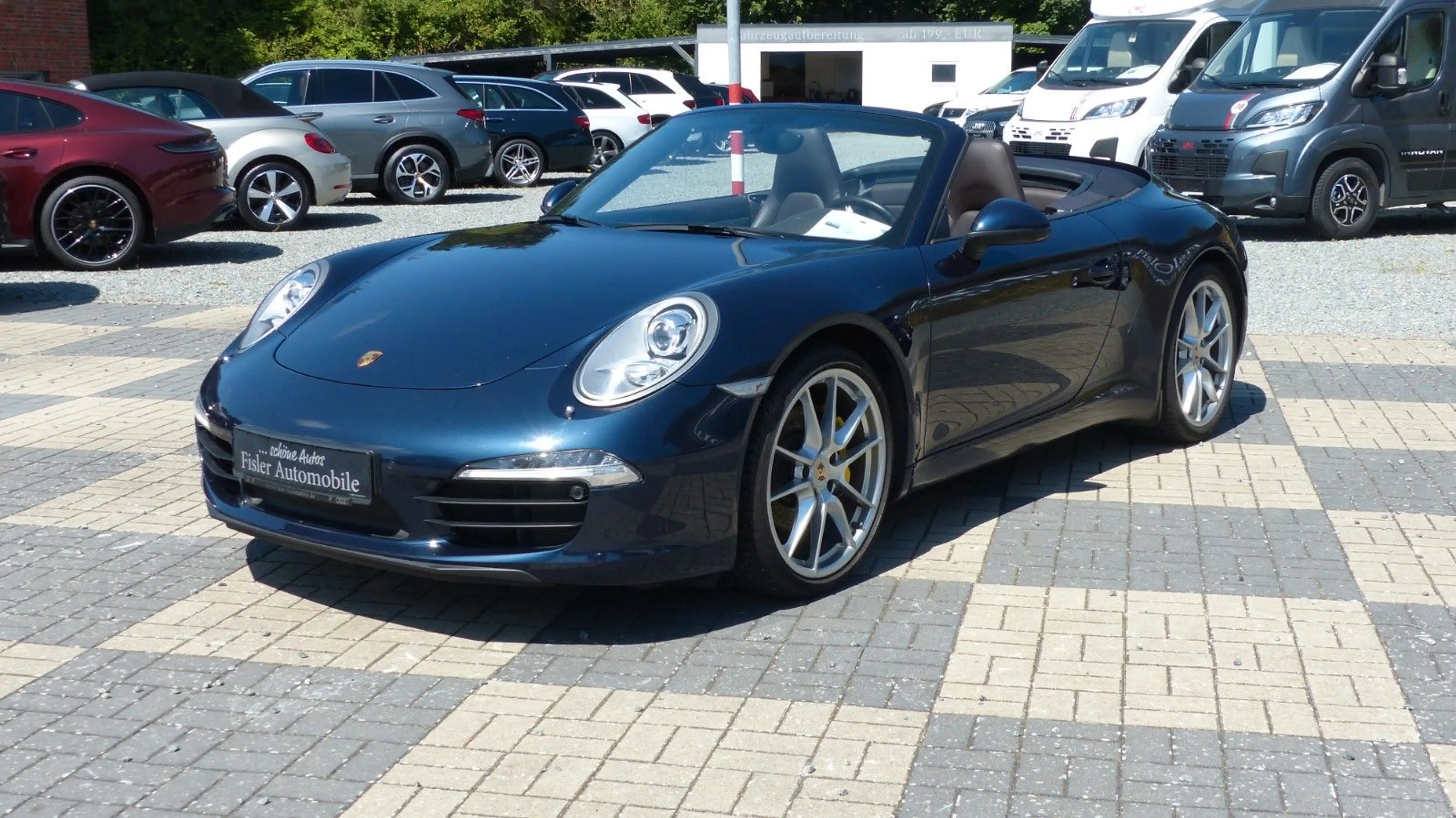 Porsche 911 Carrera Cabriolet tolle Farbkombi wenig KM