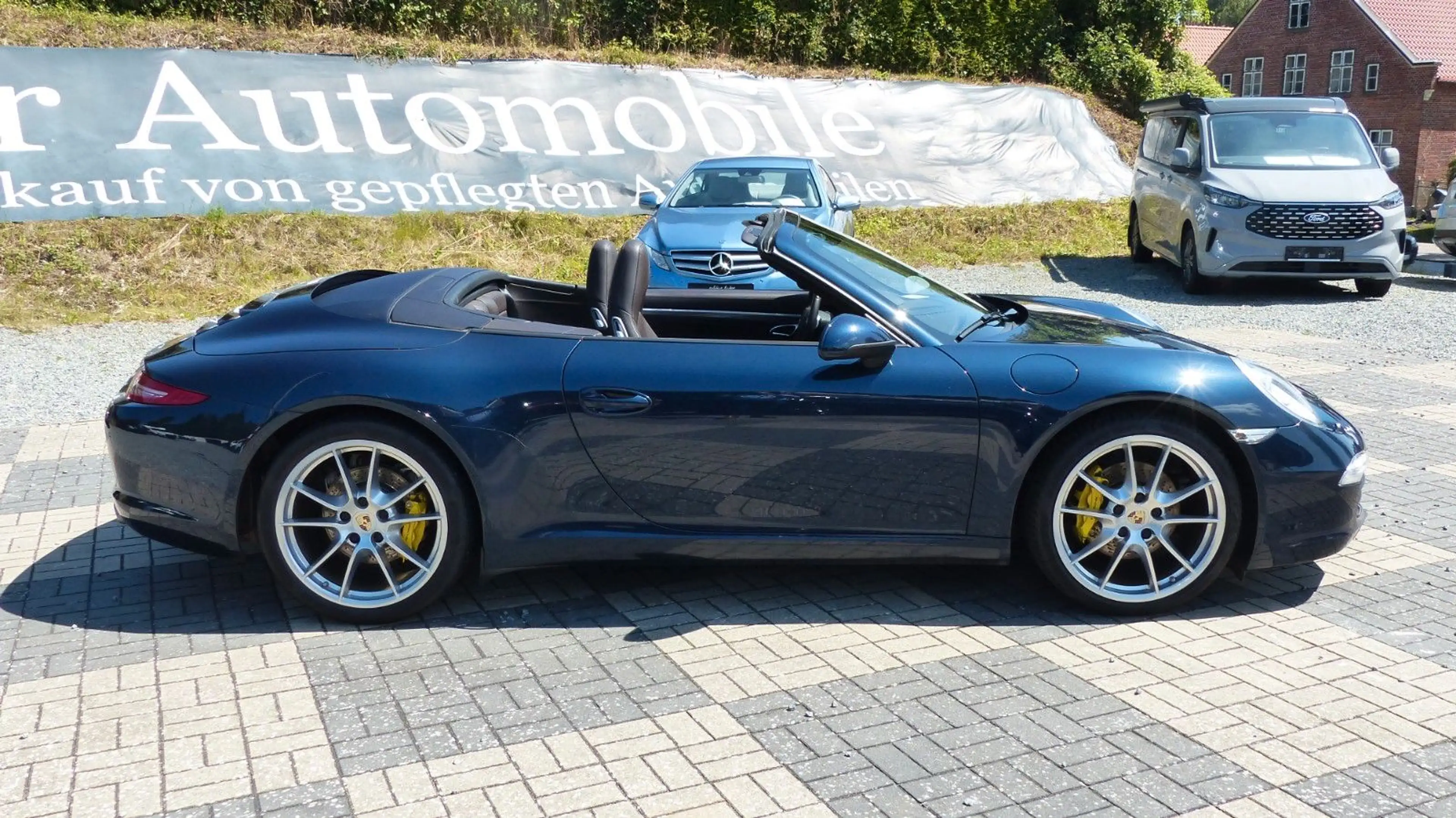 Porsche 911 Carrera Cabriolet tolle Farbkombi wenig KM — photo 6